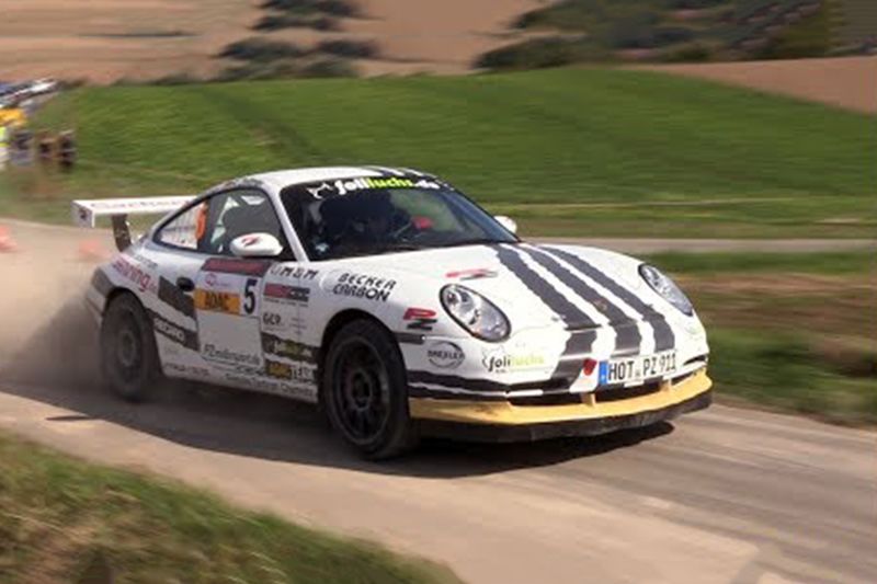 Porsche rally car